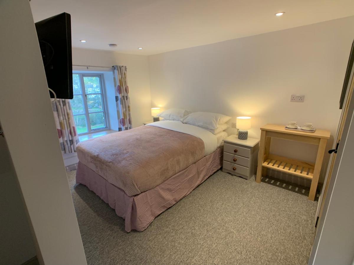 Swan House Tea Room And Bed & Breakfast Lydney Eksteriør bilde