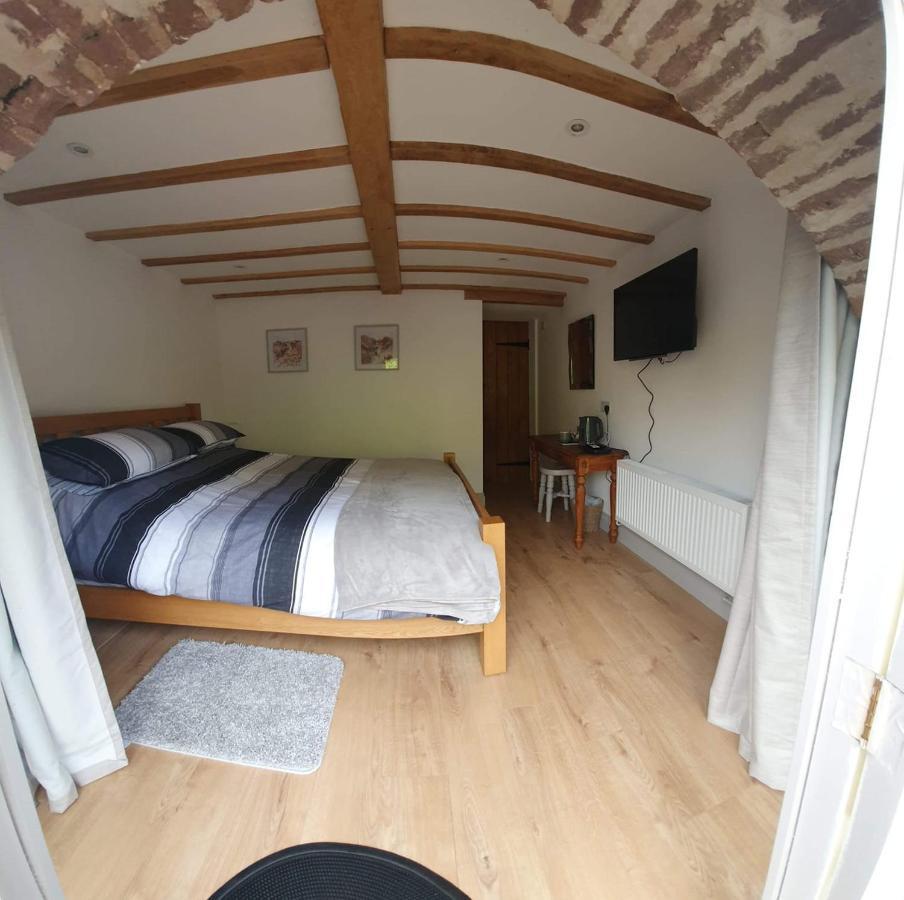 Swan House Tea Room And Bed & Breakfast Lydney Eksteriør bilde