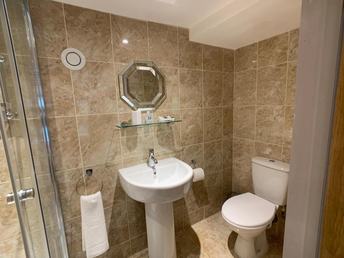 Swan House Tea Room And Bed & Breakfast Lydney Eksteriør bilde