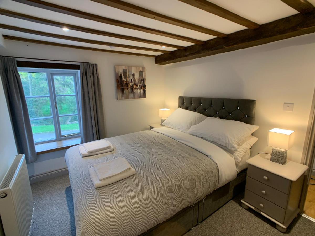 Swan House Tea Room And Bed & Breakfast Lydney Eksteriør bilde