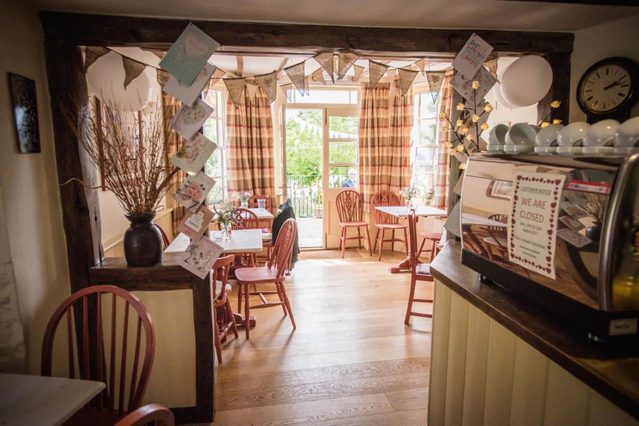 Swan House Tea Room And Bed & Breakfast Lydney Eksteriør bilde