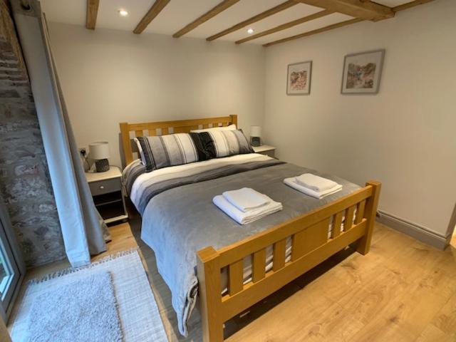 Swan House Tea Room And Bed & Breakfast Lydney Eksteriør bilde