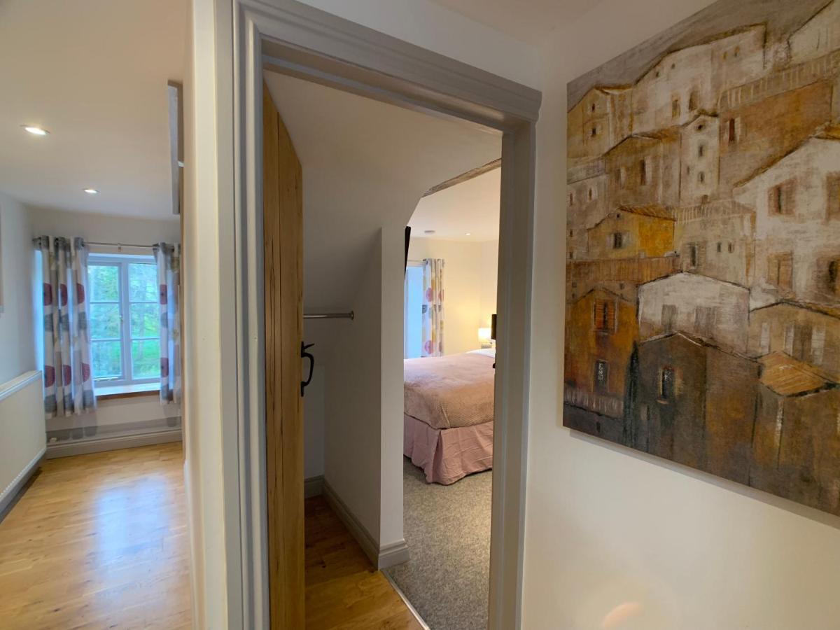 Swan House Tea Room And Bed & Breakfast Lydney Eksteriør bilde