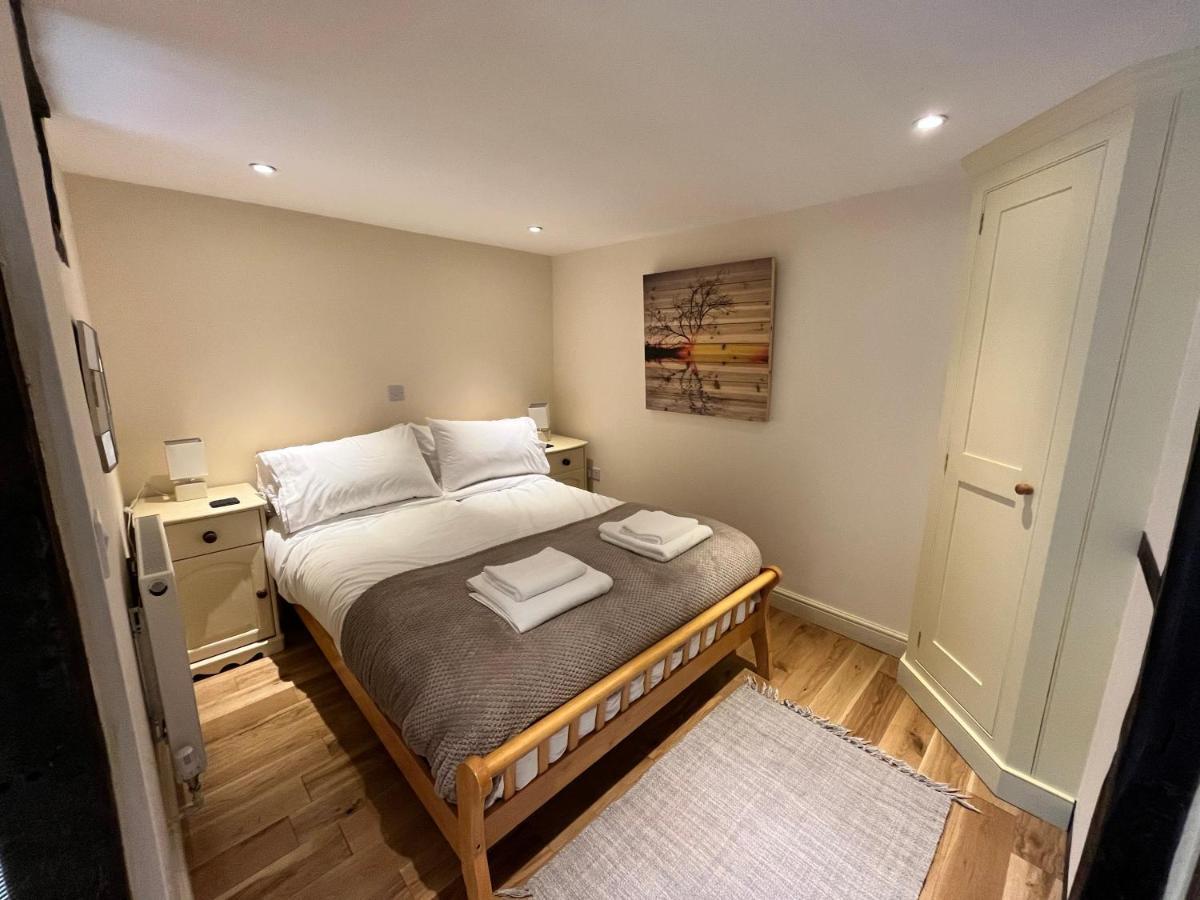 Swan House Tea Room And Bed & Breakfast Lydney Eksteriør bilde